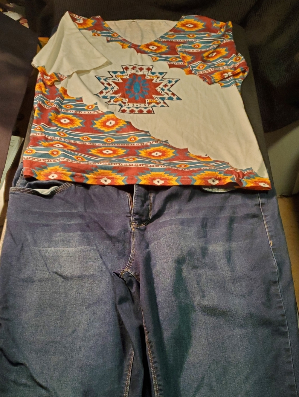 No Brand Native Sunflower White Size L Shirt & Royalty Preme Blue Size ? Jean